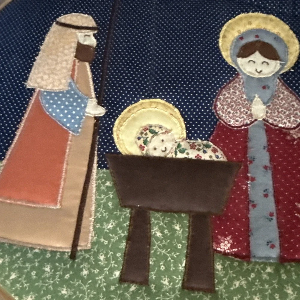 2 Vtg‎ NATIVITY HOOP Christmas Nativity Embroidered 14